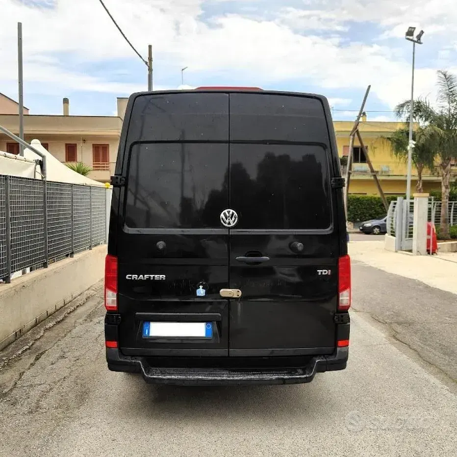 Usata VW Crafter 140 CV (102 kW) 2017 Nero Furgone