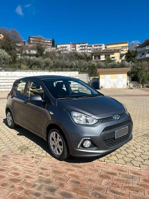 Usata Hyundai i10 2015 Grigio Utilitaria