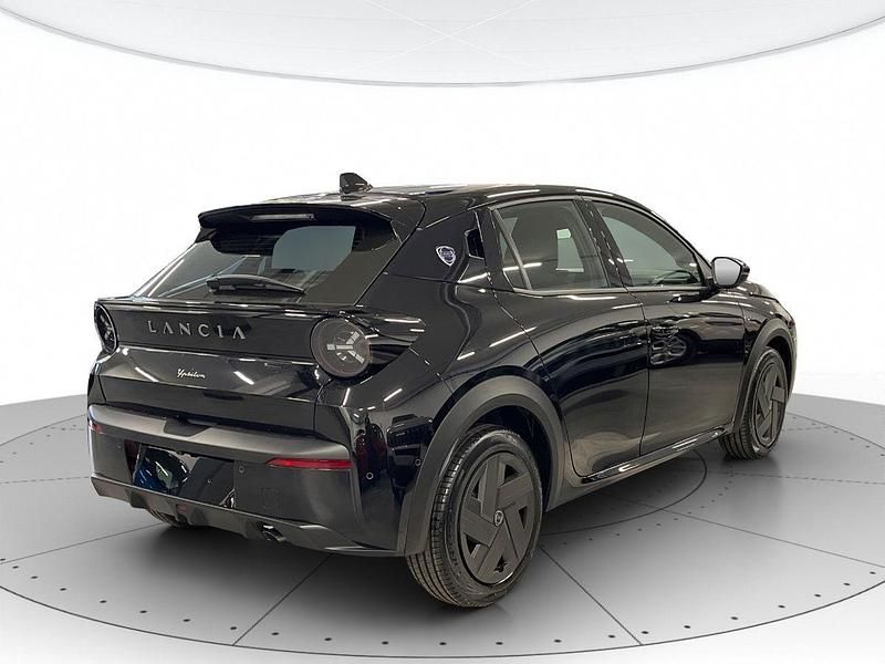 Nuova Lancia Ypsilon 110 CV (80 kW) 2025 Nero ardesia Utilitaria