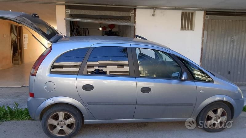 Usata Opel Meriva 69 CV (50 kW) 2005 Monovolume