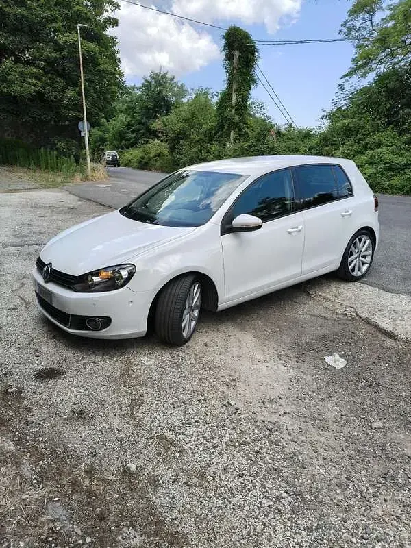 Usata VW Golf IV Highline 110 CV (80 kW) 2001 Berlina
