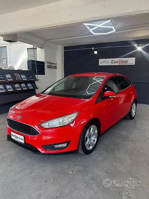 Usata Ford Focus 100 CV (73 kW) 2016 Rosso Berlina