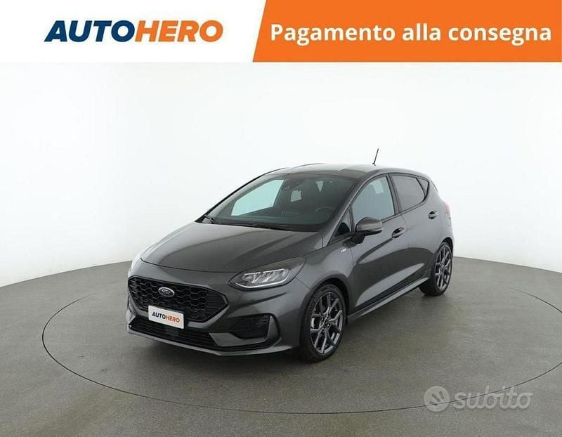 Grigio Usata 2022 Ford Fiesta ST-Line Tre volumi | 13.599 € (Buon prezzo) - Immagine 1/2