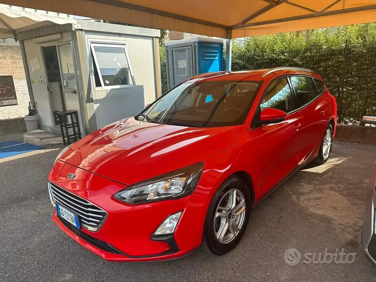 Usata Ford Focus 95 CV (69 kW) 2020 Rosso Station wagon