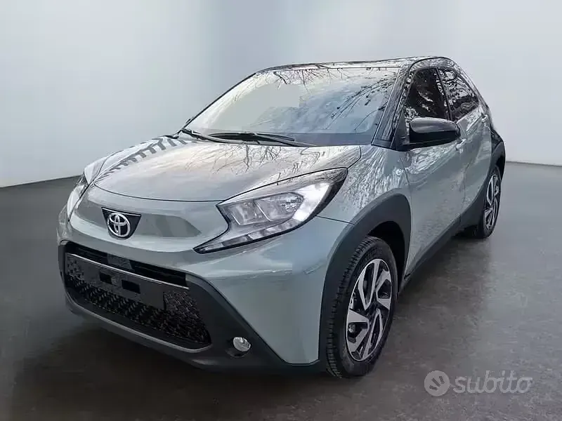 Usata Toyota Aygo X Trend 72 CV (52 kW) 2026 SUV