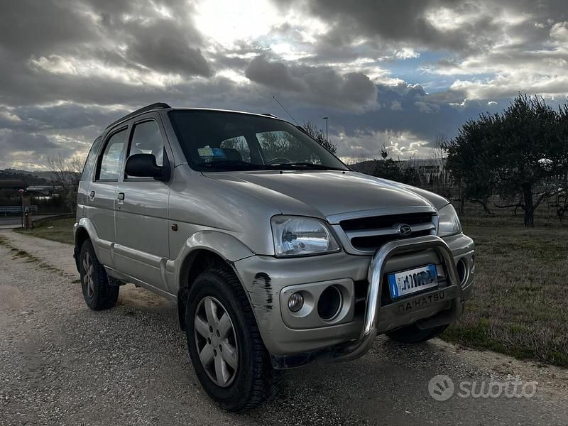 Usata Daihatsu Terios 86 CV (63 kW) 2005 Marrone SUV