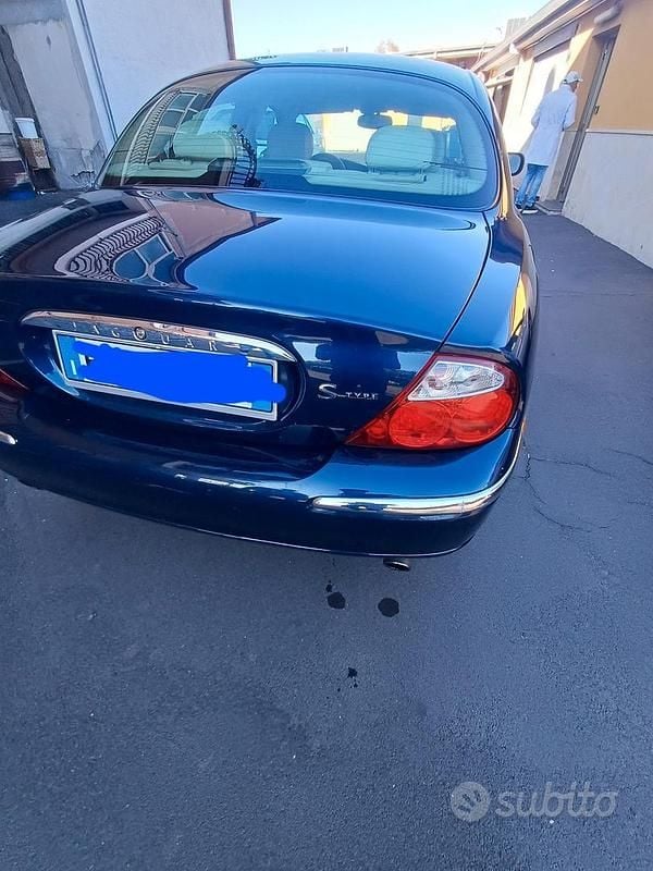 Usata Jaguar S-Type Executive 238 CV (175 kW) 2001 Blu Berlina