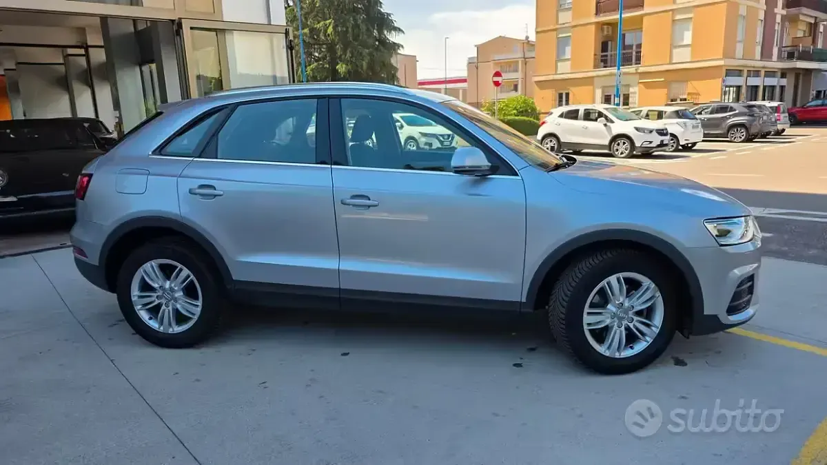Usata Audi Q3 Ambiente 150 CV (110 kW) 2015 Grigio SUV