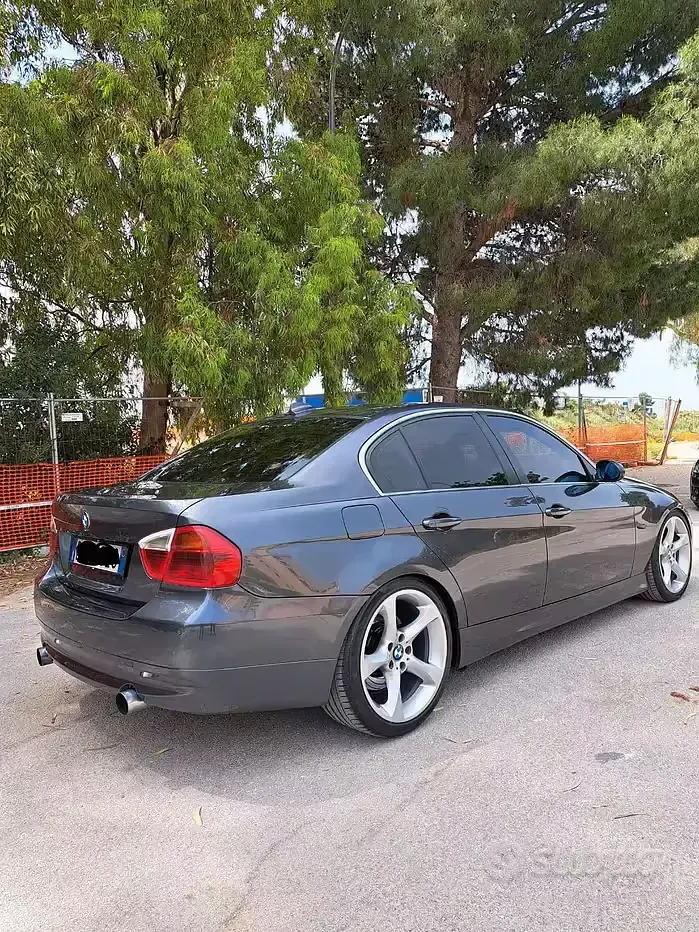 Usata BMW 335 286 CV (210 kW) 2007 Grigio Berlina