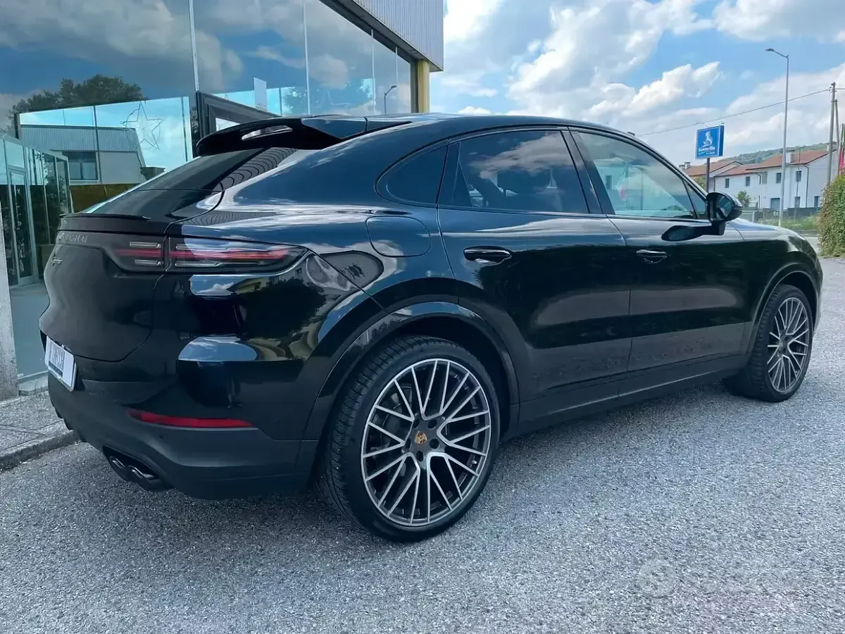 Usata Porsche Cayenne 340 CV (250 kW) 2019 Nero SUV