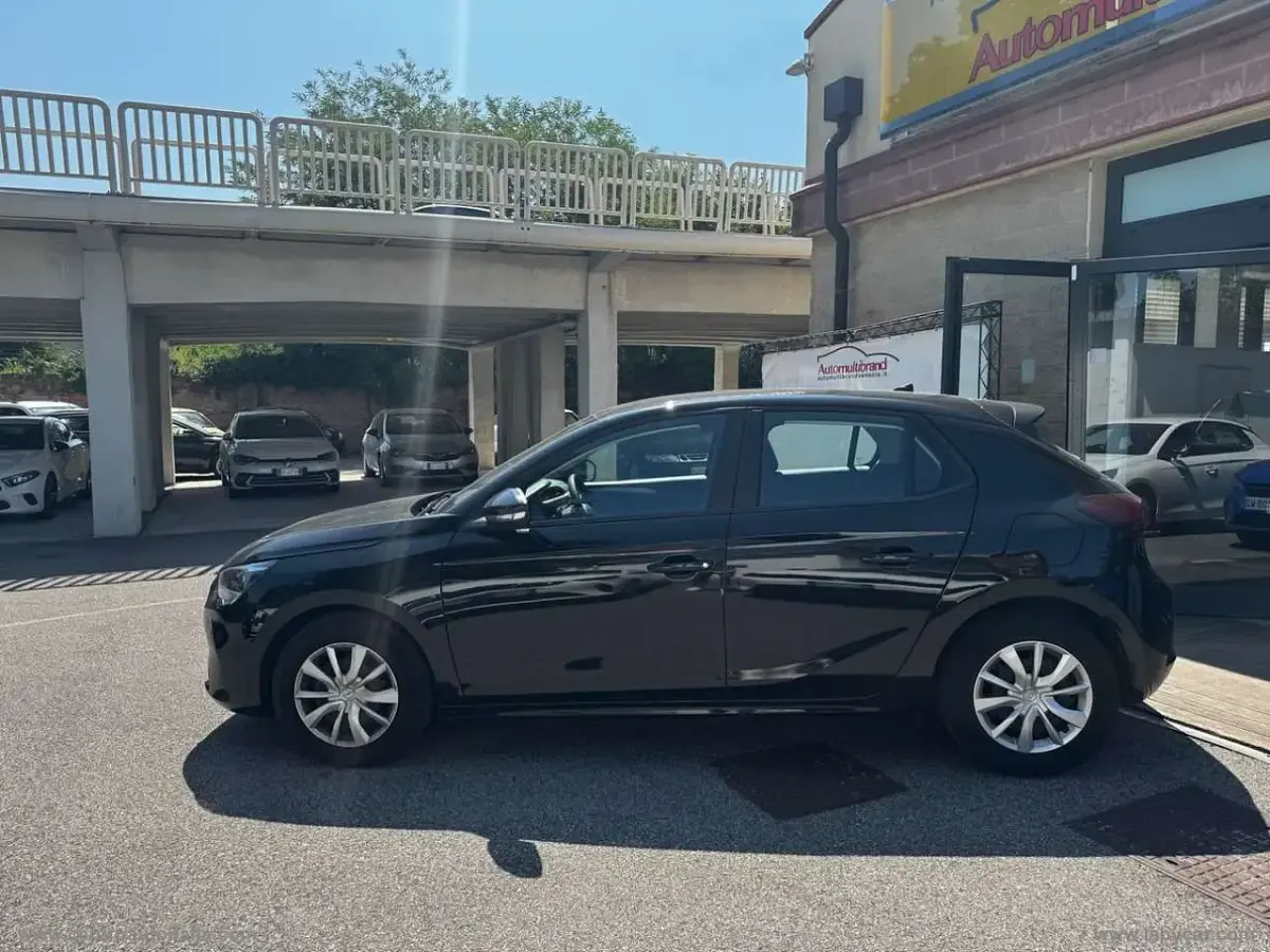 Usata Opel Corsa 75 CV (55 kW) 2022 Nero Utilitaria