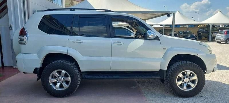 Usata Toyota Land Cruiser Prado 249 CV (183 kW) 2004 Bianco perla SUV