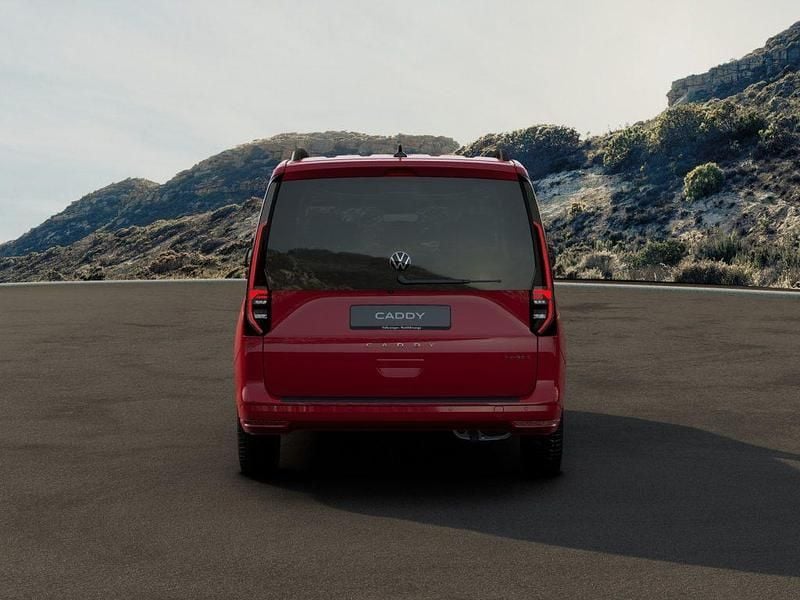Nuova VW Caddy Life 150 CV (110 kW) 2026 Rosso / pastello Monovolume
