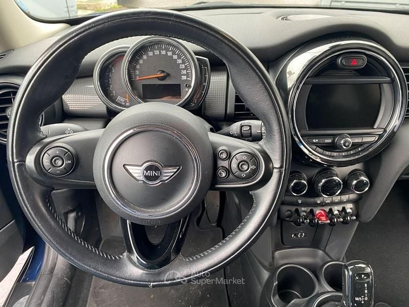 Usata Mini Cooper 116 CV (85 kW) 2018 Blu Utilitaria