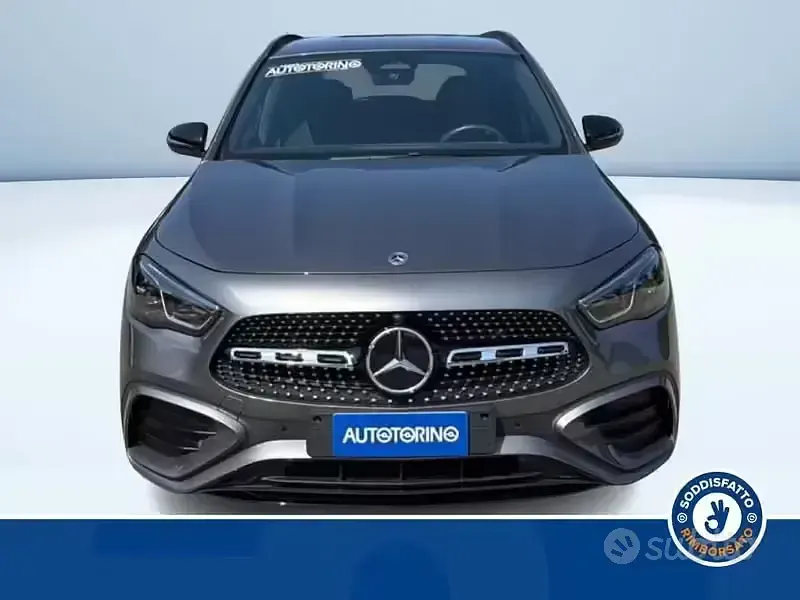 Usata Mercedes GLA200 AMG line 150 CV (110 kW) 2025 Grigio SUV