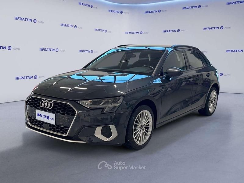 Gray Usata 2024 Audi A3 e-tron Advanced Due volumi | 26.490 € (Buon prezzo) - Immagine 1/4