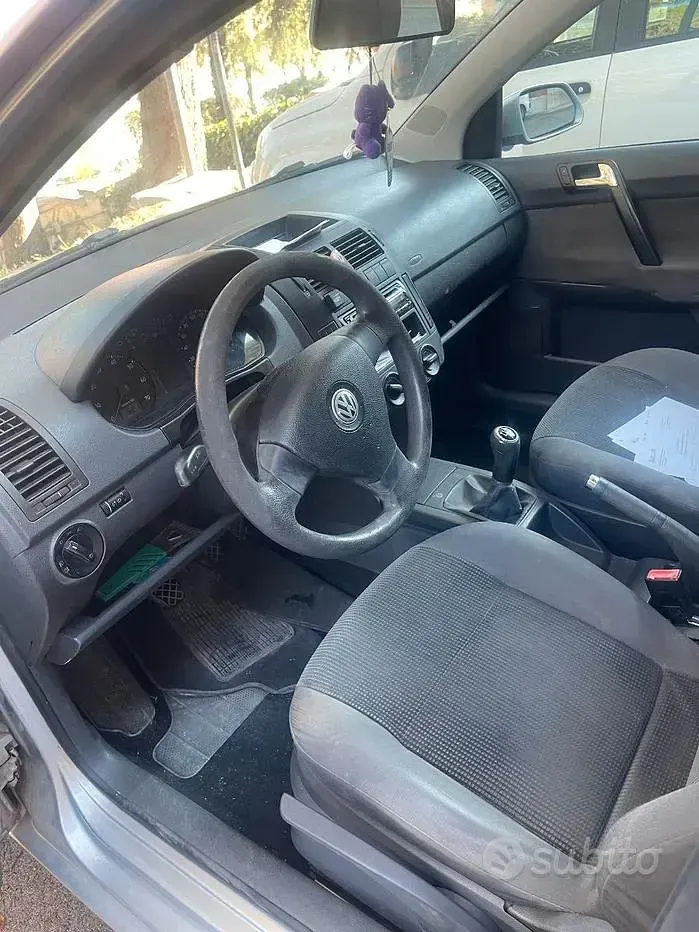 Usata VW Polo 69 CV (50 kW) 2008 Grigio Utilitaria