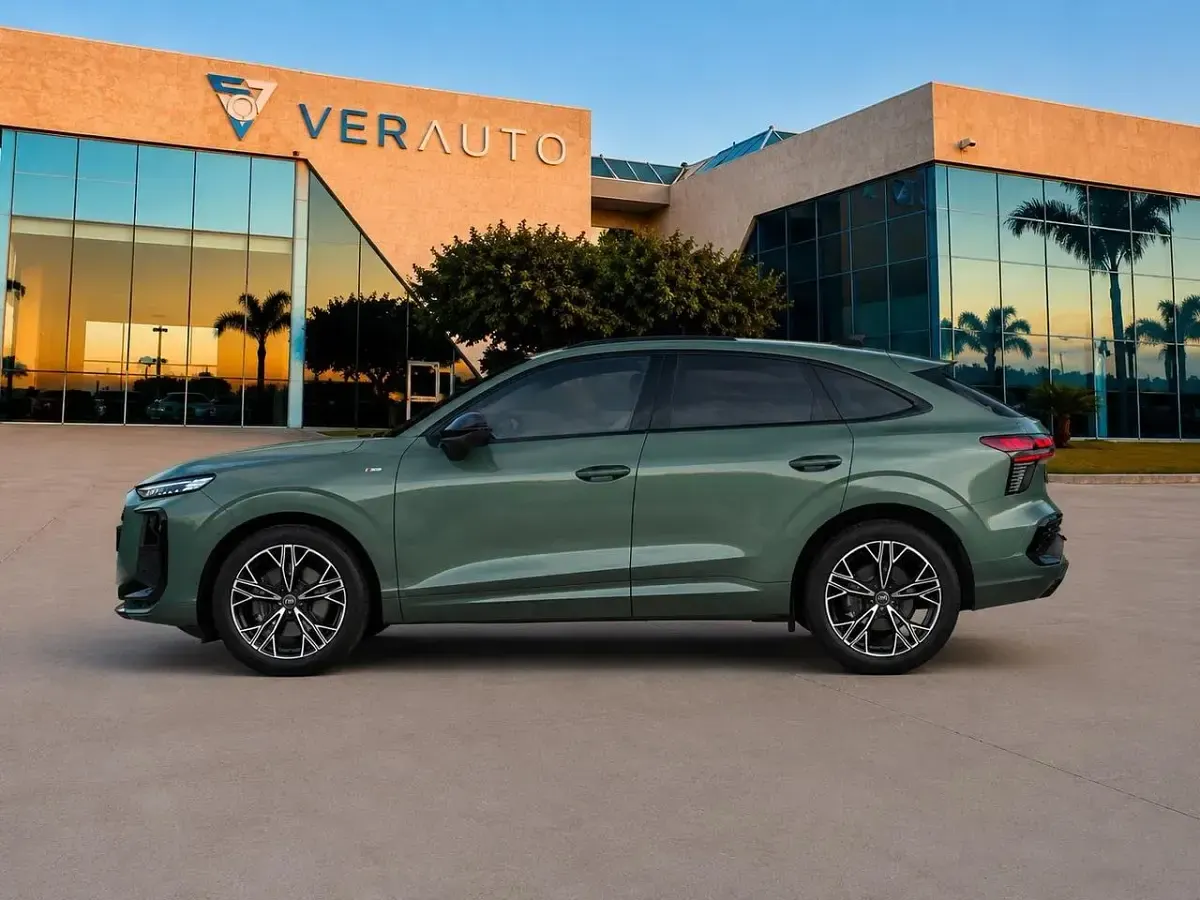 Nuova Audi Q3 Advanced Plus 203 CV (149 kW) 2026 Verde SUV