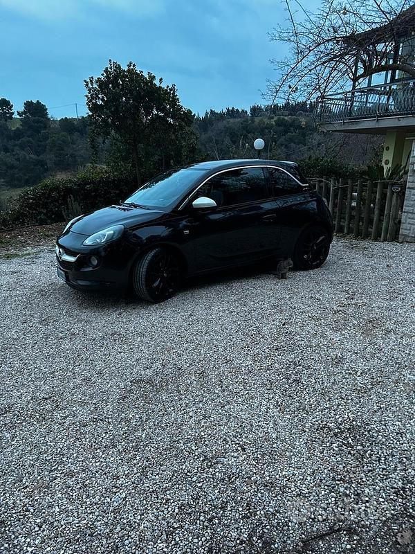 Usata Opel Adam Slam 87 CV (63 kW) 2014 Utilitaria