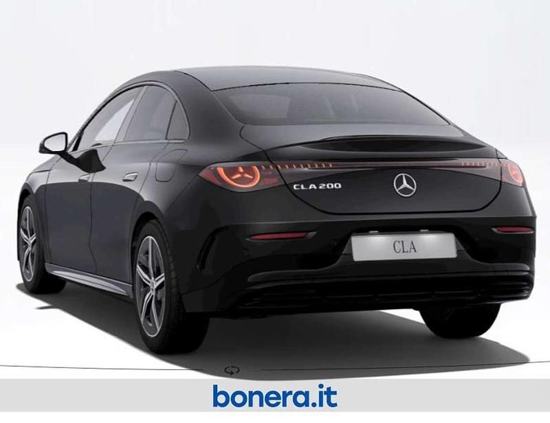 Nuova Mercedes CLA200 Advanced Plus 163 CV (119 kW) 2026 Vernice nero cosmo Berlina