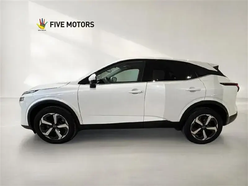 Usata Nissan Qashqai N-Connecta 140 CV (102 kW) 2024 Bianco SUV