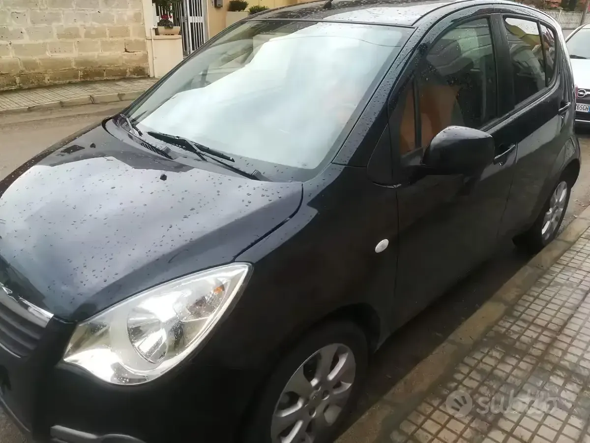 Usata Opel Agila 86 CV (63 kW) 2009 Nero Utilitaria