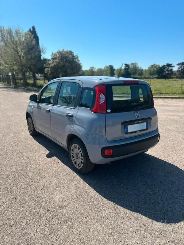 Usata Fiat Panda 70 CV (51 kW) 2020 Utilitaria
