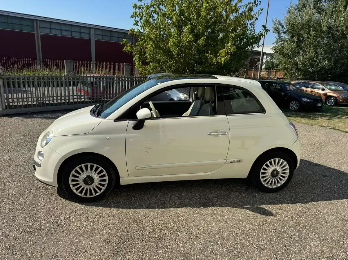 Usata Fiat 500 Lounge 69 CV (50 kW) 2008 Bianco Utilitaria