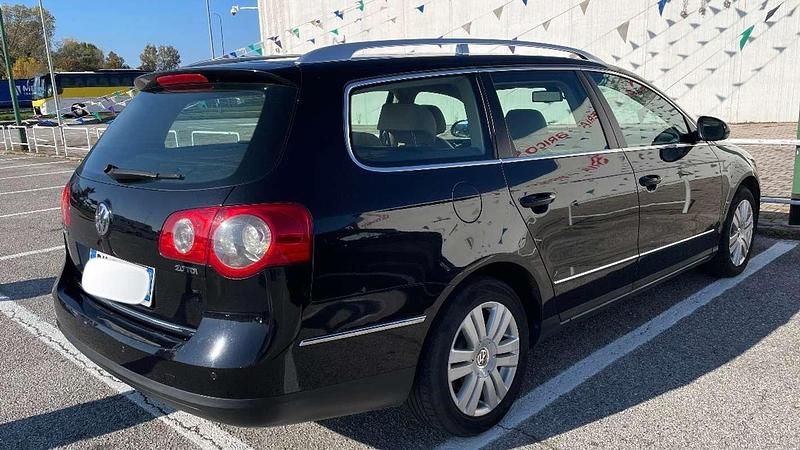 Usata VW Passat 170 CV (125 kW) 2007 Nero Station wagon