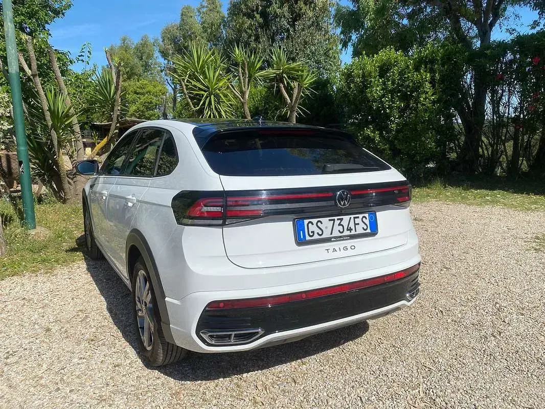 Usata VW Taigo R-line 110 CV (80 kW) 2024 Bianco SUV