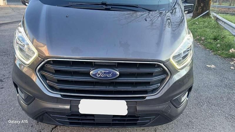 Usata Ford Transit Custom Titanium 177 CV (130 kW) 2022 Marrone Furgone