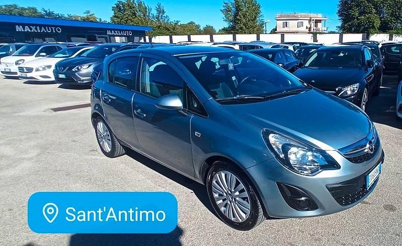 Usata Opel Corsa 85 CV (62 kW) 2014 Grigio Berlina