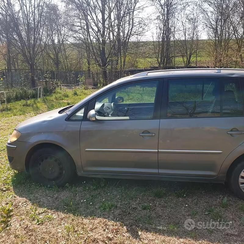 Usata VW Touran 150 CV (110 kW) 2007 Monovolume
