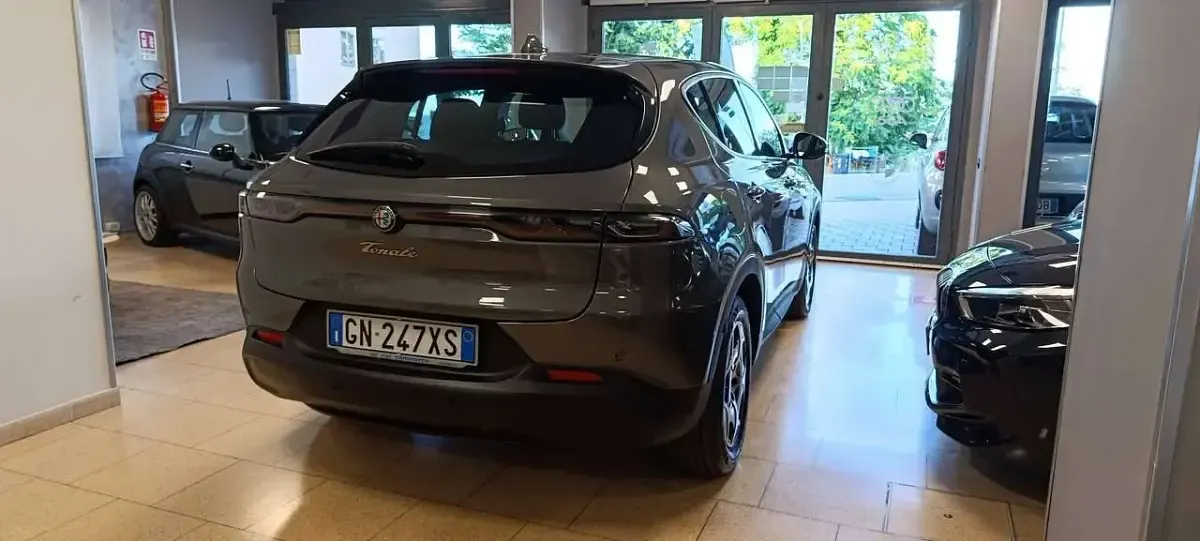 Usata Alfa Romeo Tonale Super 131 CV (96 kW) 2023 Grigio SUV