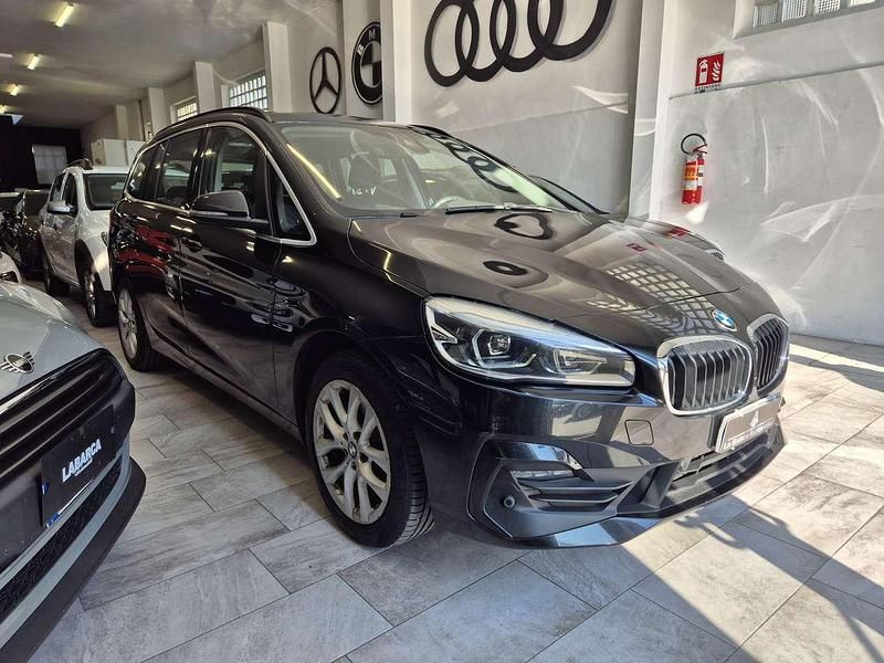 Usata BMW 220 Gran Tourer Advantage 190 CV (139 kW) 2021 Nero Monovolume