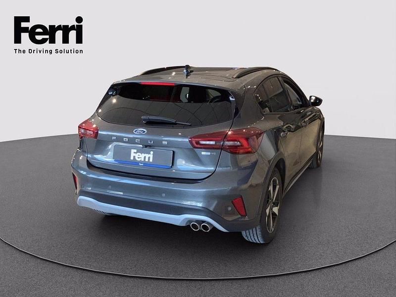 Usata Ford Focus Active 125 CV (91 kW) 2022 Magnetic grey SUV