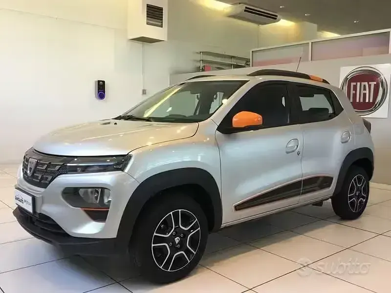 Usata Dacia Spring Comfort Plus 33 kW (45 CV) 2021 Utilitaria