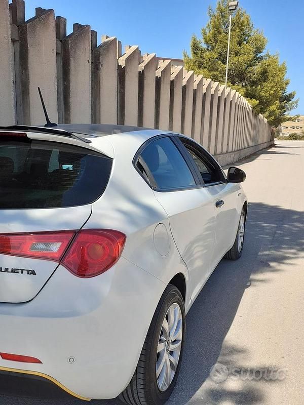 Usata Alfa Romeo Giulietta 120 CV (88 kW) 2016 Utilitaria