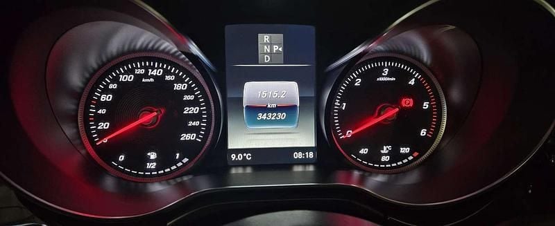 Usata Mercedes V220 163 CV (119 kW) 2018 Grigio Monovolume