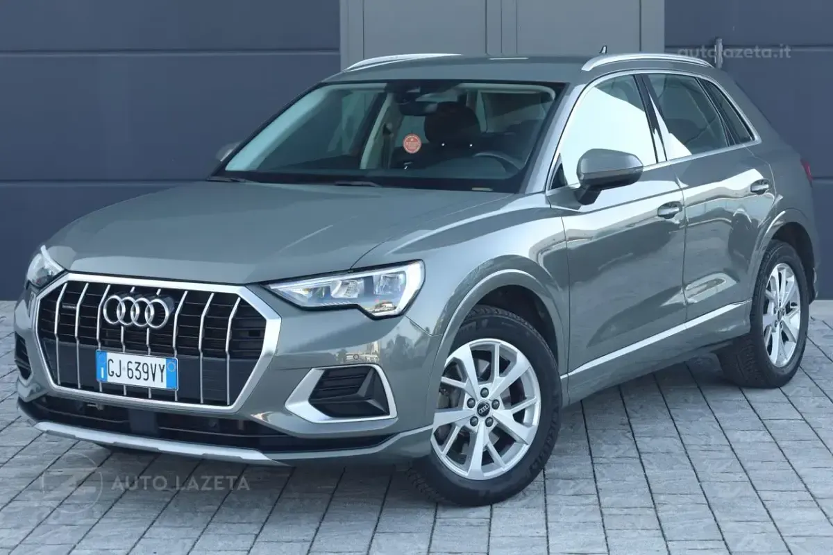Usata Audi Q3 Advanced 200 CV (147 kW) 2022 Grigio metallizzato SUV