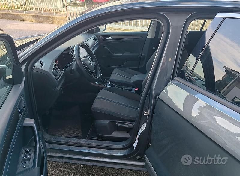 Usata VW T-Roc 115 CV (84 kW) 2018 SUV