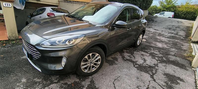 Usata Ford Kuga Titanium 120 CV (88 kW) 2020 Grigio SUV