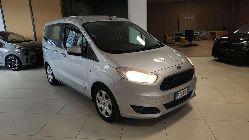 Usata Ford Tourneo 101 CV (74 kW) 2014 Lunar silver Monovolume