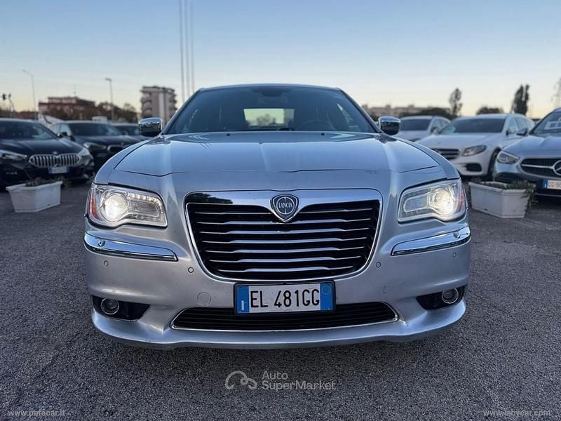 Usata Lancia Thema Platinum 190 CV (139 kW) 2012 Grigio Berlina
