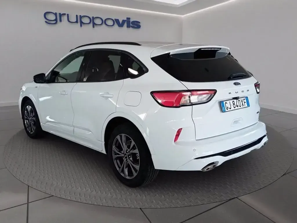 Usata Ford Kuga ST-Line X 190 CV (139 kW) 2022 Bianco metallizzato SUV