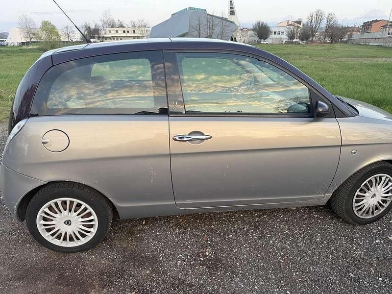 Usata Lancia Ypsilon 77 CV (56 kW) 2007 Utilitaria