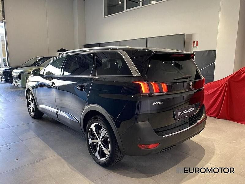 Usata Peugeot 5008 Allure 130 CV (95 kW) 2020 Nero SUV