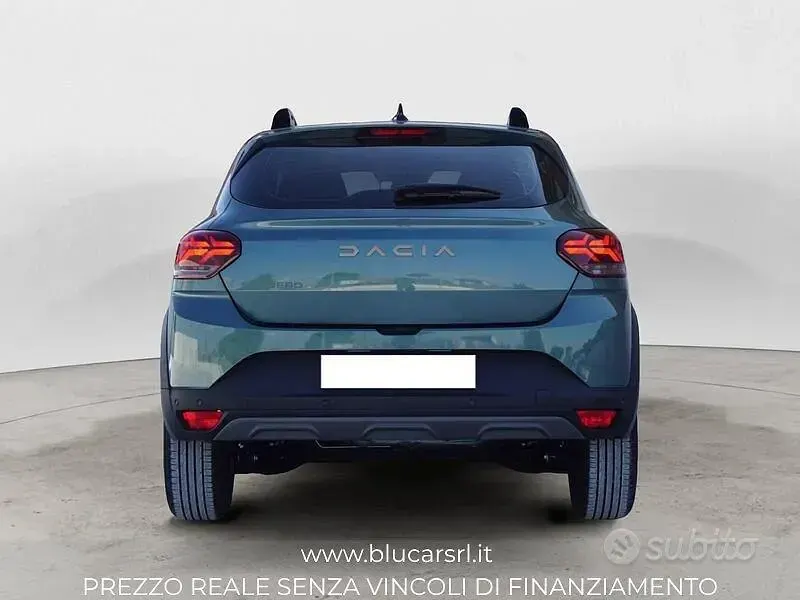 Usata Dacia Sandero Extreme 101 CV (74 kW) 2025 Verde Berlina