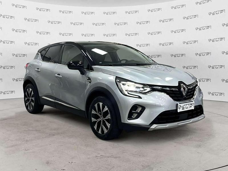 Usata Renault Captur Techno 91 CV (66 kW) 2024 Grigio SUV