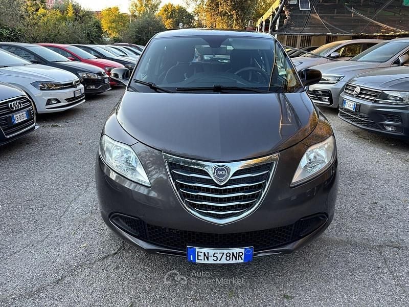Nuova Lancia Ypsilon 95 CV (69 kW) 2025 Bronze Utilitaria